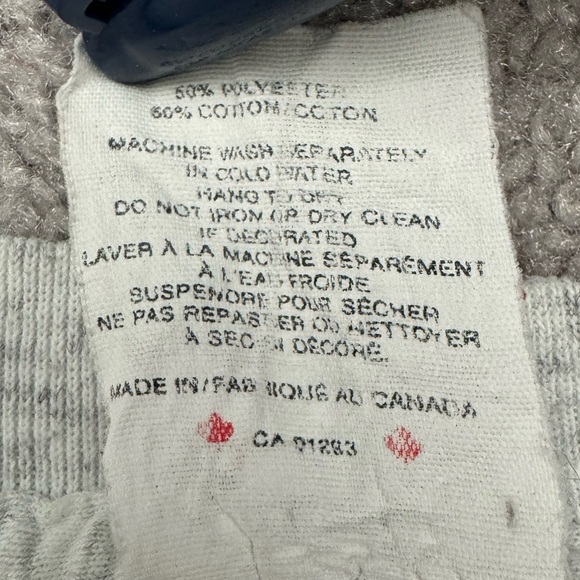 ST. DONAT QUEBEC White Graphic T Shirt in Large - Picture 2 of 7